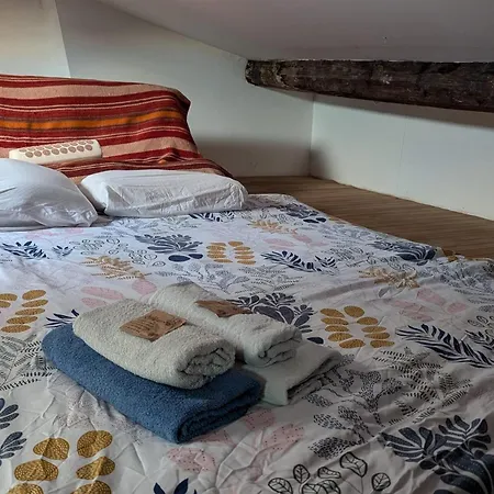Apartment Charming For Two In The 10th Paris